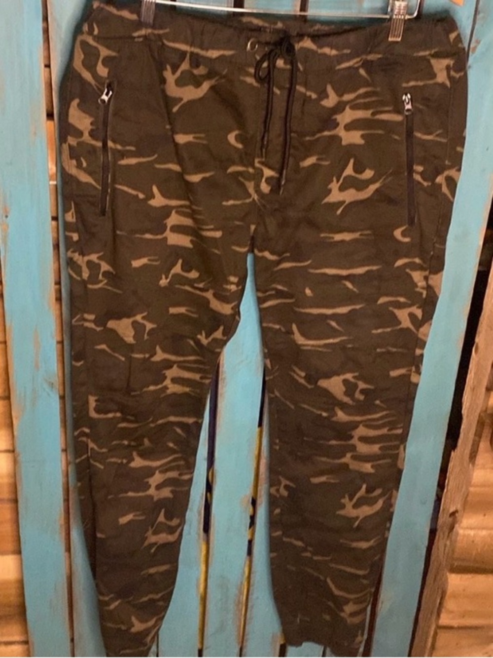Steve’s Jeans denim camo joggers size large green brown tan black drawstring